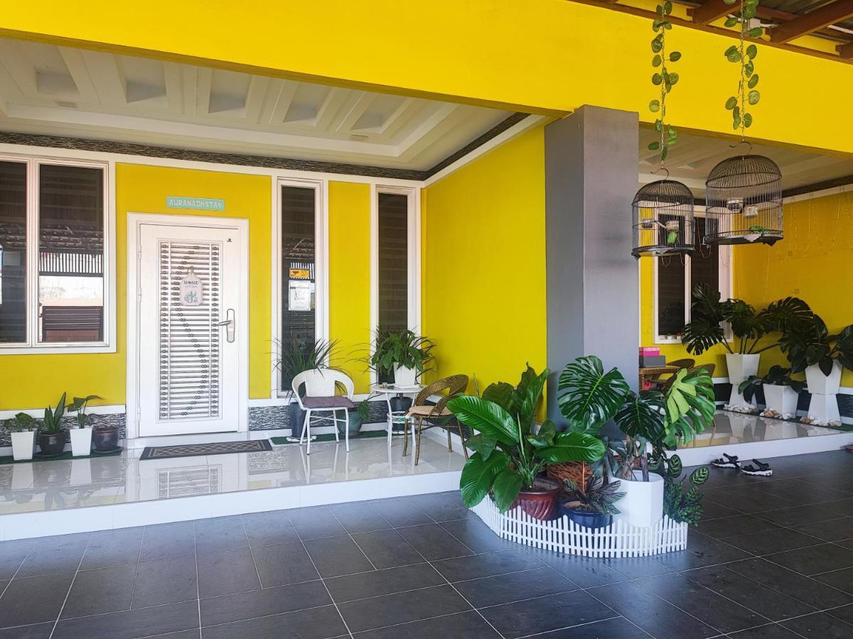 Auranad Guest House Tanah Merah Wifi-Netflix Exteriör bild
