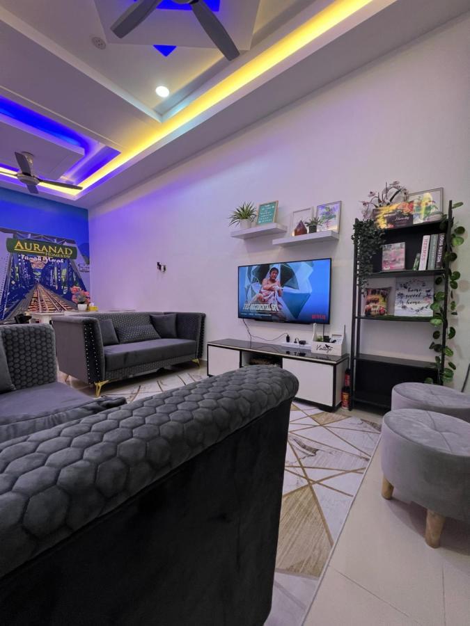 Auranad Guest House Tanah Merah Wifi-Netflix Exteriör bild
